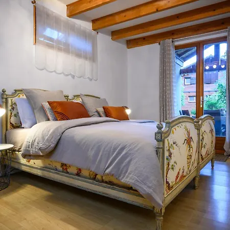 Du Cret Holiday home